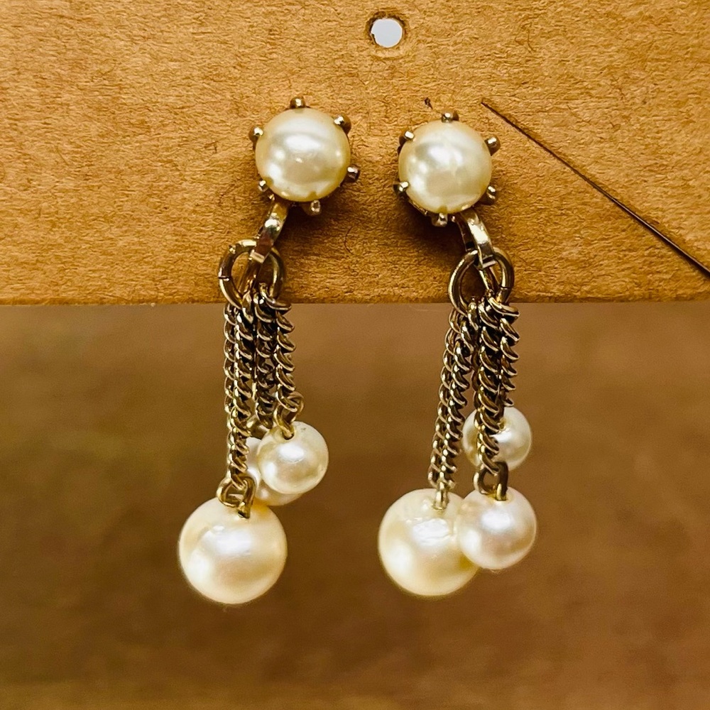 Vintage‎ Elegant Gold and Cream Pearl Drop Earrings